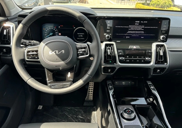 Kia Sorento cena 217939 przebieg: 10, rok produkcji 2023 z Śrem małe 191